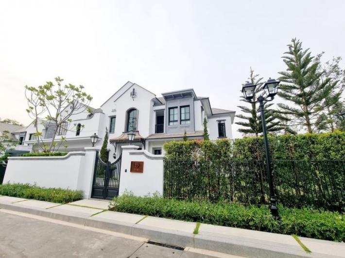 Rent a luxury house  Project  Nantawan Rama 9   Rent price 650000 ใกล้ Brighton International School 