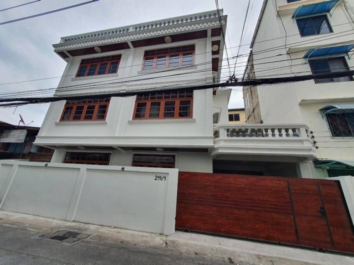 บ้าน บ้านเดี่ยว ซอยเจริญนคร 34,40 คลองสาน กรุงเทพ area 36 Square Wah 0 NGAN 0 Rai 10800000 - ไม่ไกลจาก กระทรวงมหาดไทย สภาพเยี่ยม รีโนเวทใหม่