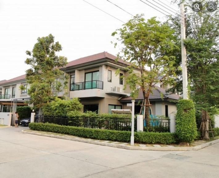  ขายบ้านเดี่ยว2 ชั้น Life Bangkok Boulevard ซอยรามอินทรา 65 เนื้อที่ 70ตรว มี 4ห้องนอน 3ห้องน้ำ 