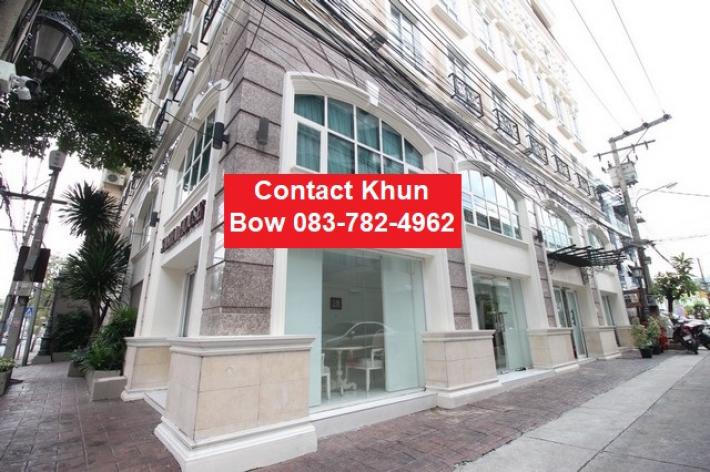 RENT luxury apartment  6 floors Rental price 800000 baht per month  Near BTS Senanikom 