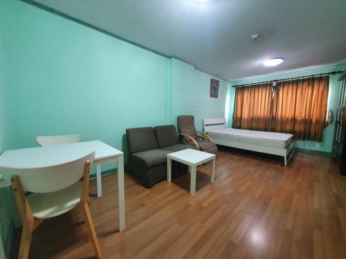 คอนโดมิเนียม Lumpini Place Narathiwas 8500 THB 1ห้องนอน 30 ตร.-ม.   โครตถูก กรุงเทพ